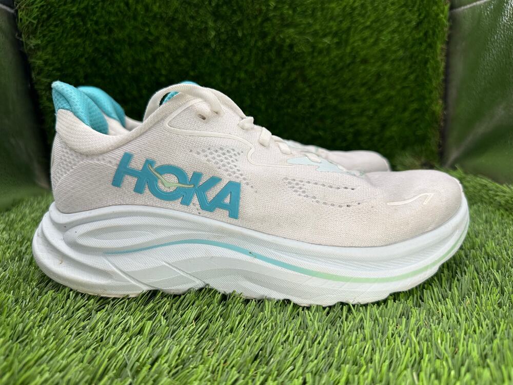 Hoka One One Clifton 10 1162031-WTCL Athletic Sneaker Womens 7.5B White Jacquard